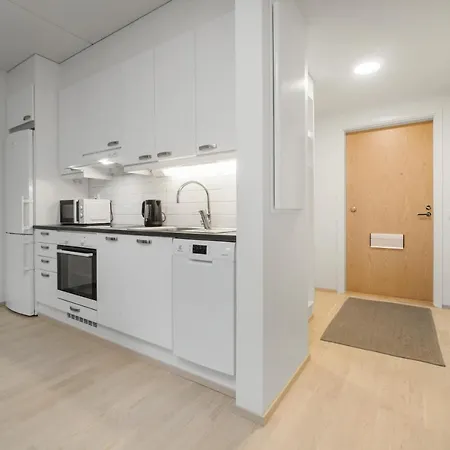 Kotimaailma Helsinki Keltasafiirinpolku 3 شقة *
